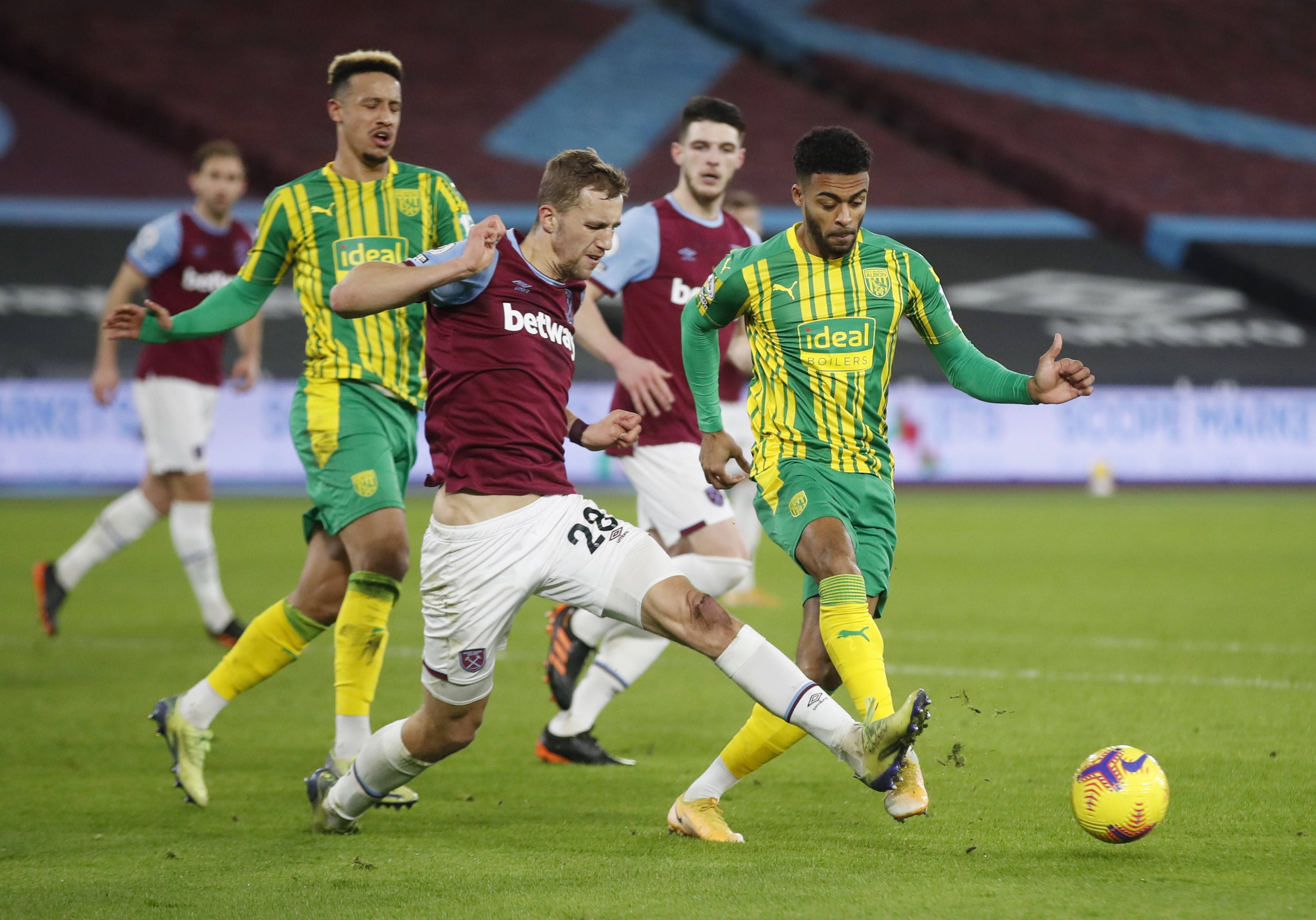 季中占据一 季中占据一